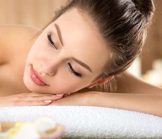 Soin relaxant beauté & bien-être dans un salon de beauté